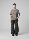 DAXUEN heathered khaki Henley t-shirt — model photo