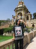 DAXUEN Short-sleeved graphic t-shirt featuring a surprised child — model photo