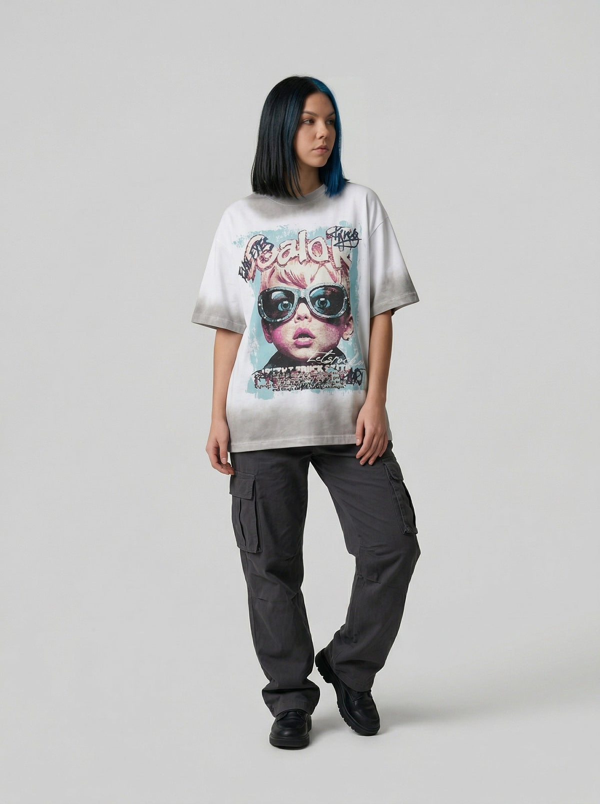 DAXUEN Short-sleeved graphic t-shirt featuring a surprised child — model photo