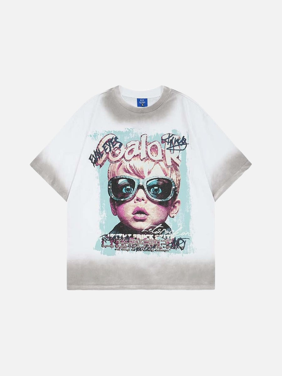 DAXUEN Short-sleeved graphic t-shirt featuring a surprised child