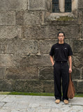 DAXUEN black text upward-angle graphic t-shirt — model photo