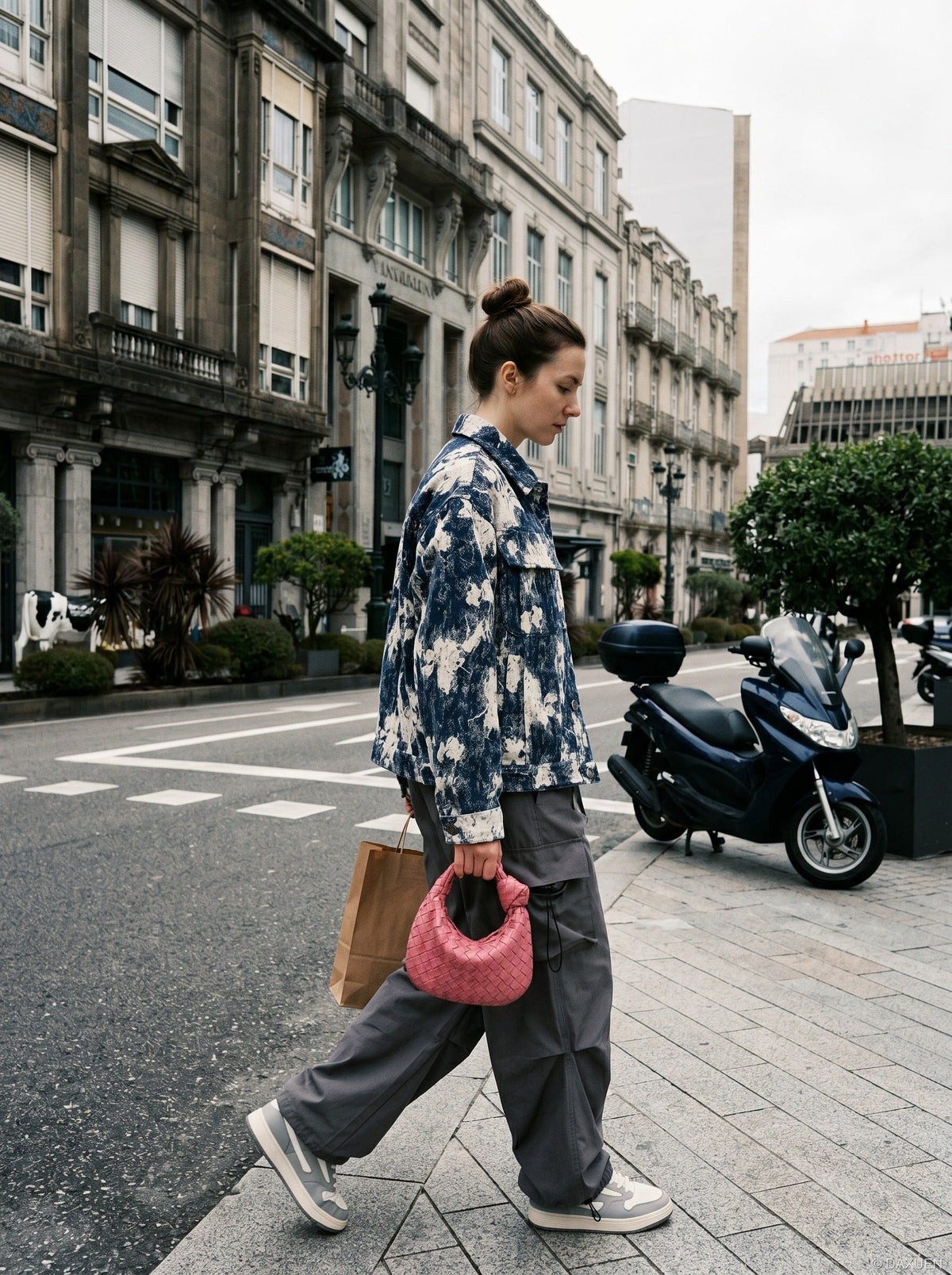 DAXUEN dark blue abstract patterned long-sleeve jacket — model photo