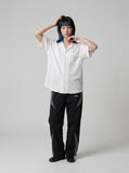 DAXUEN Loose-fitting button-up shirt with camp collar — model photo