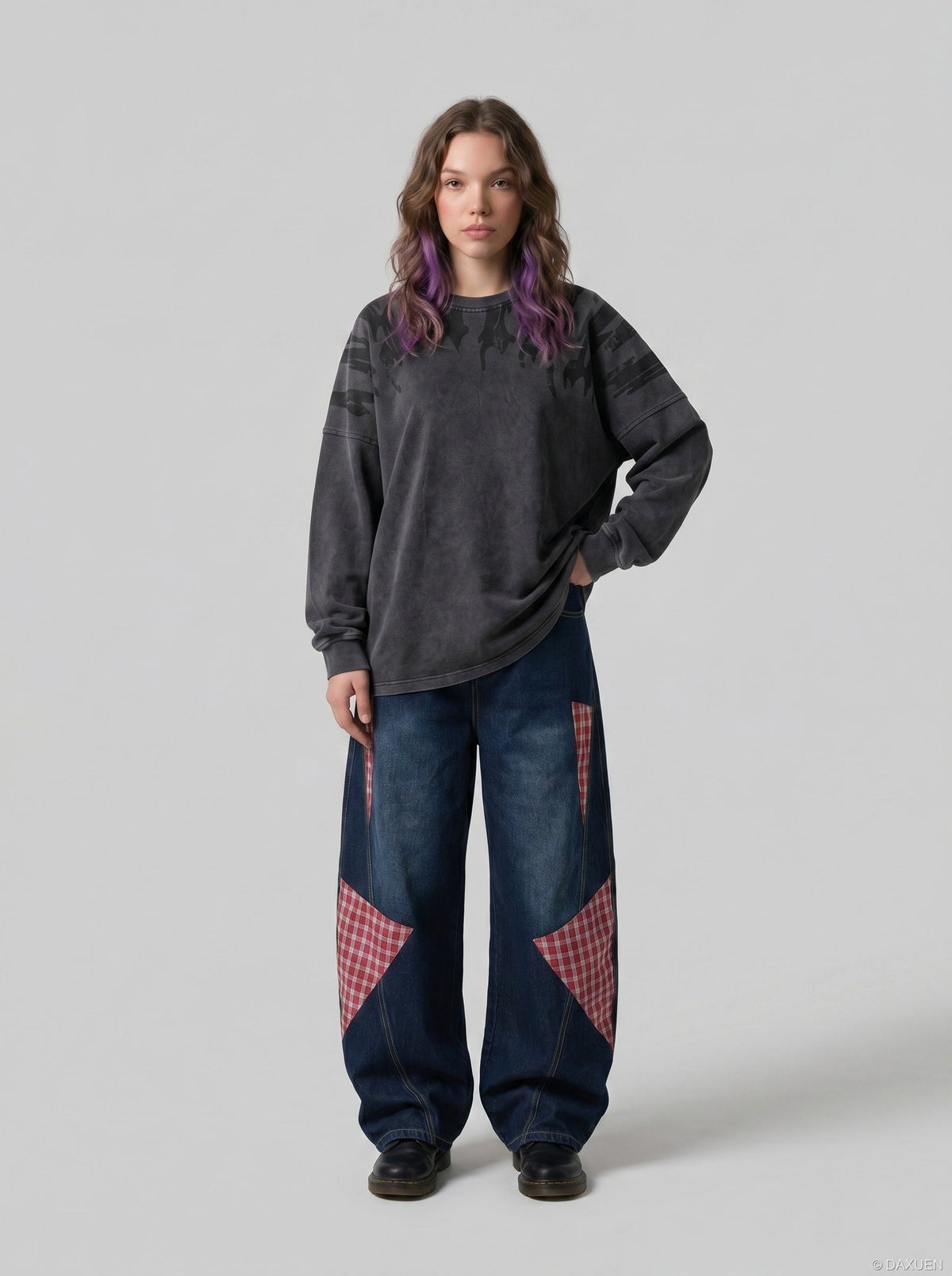 DAXUEN charcoal grey oversized tonal flame graphic sweatshirt — model photo