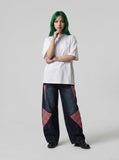 DAXUEN Oversized short-sleeve graphic t-shirt in white and grey — model photo