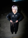 DAXUEN Cropped hooded jacket with graphic prints — model photo