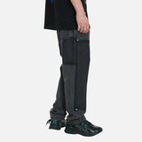 DAXUEN Men's two-tone relaxed fit straight-leg denim jeans — model photo