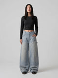 DAXUEN Ultra wide-leg loose-fitting pants with a high-waisted design — model photo