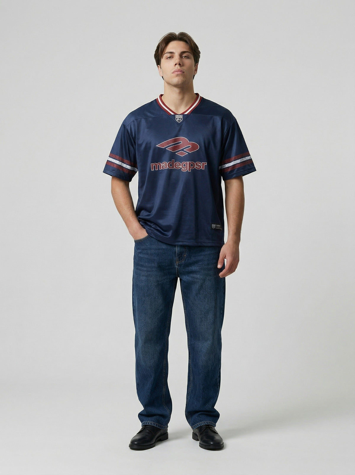 DAXUEN Loose-fitting short-sleeved jersey top — model photo