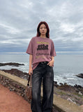 DAXUEN Oversized short-sleeve graphic t-shirt — model photo