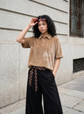 DAXUEN Loose-fitting short-sleeved polo shirt in velvet — model photo