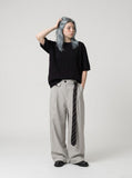 DAXUEN black vertical ribbed knit crew neck t-shirt — model photo