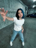 DAXUEN white vertical ribbed knit t-shirt — model photo