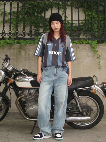 DAXUEN Short-sleeved vertical stripe polo shirt — model photo