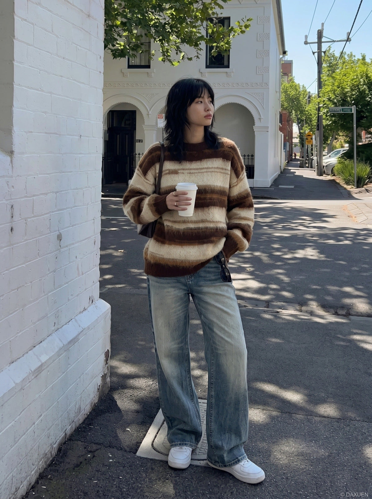 DAXUEN vintage-baggy-blue-denim-jeans — model photo