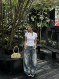 DAXUEN Wide-leg loose-fit denim jeans with high-rise waist — model photo