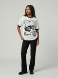 DAXUEN White waffle-knit graphic t-shirt with black and red print — model photo