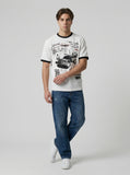 DAXUEN White waffle-knit graphic t-shirt with black and red print — model photo