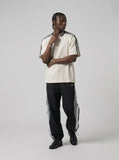 DAXUEN Oversized V-neck t-shirt with waffle knit texture and embroidery — model photo
