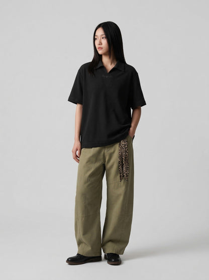 DAXUEN Waffle knit short sleeve polo shirt in brown and black — model photo