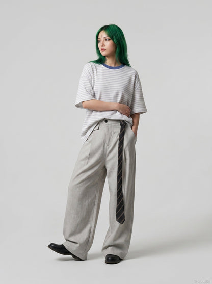DAXUEN Oversized striped short-sleeved t-shirt — model photo