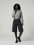 DAXUEN Men's washed black wide-leg cargo shorts — model photo