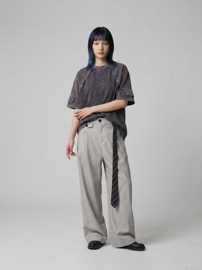 DAXUEN Oversized distressed short-sleeved t-shirt with paneling — model photo