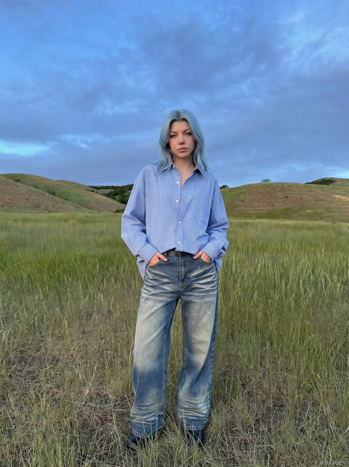 DAXUEN Wide-leg high-waisted jeans in medium blue denim — model photo