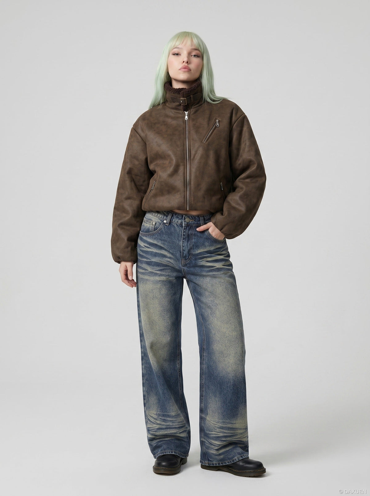 DAXUEN Wide-leg high-waisted jeans in medium blue denim — model photo