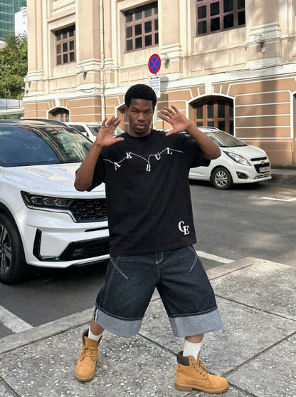 DAXUEN Oversized short-sleeve crew neck T-shirt with graphic — model photo