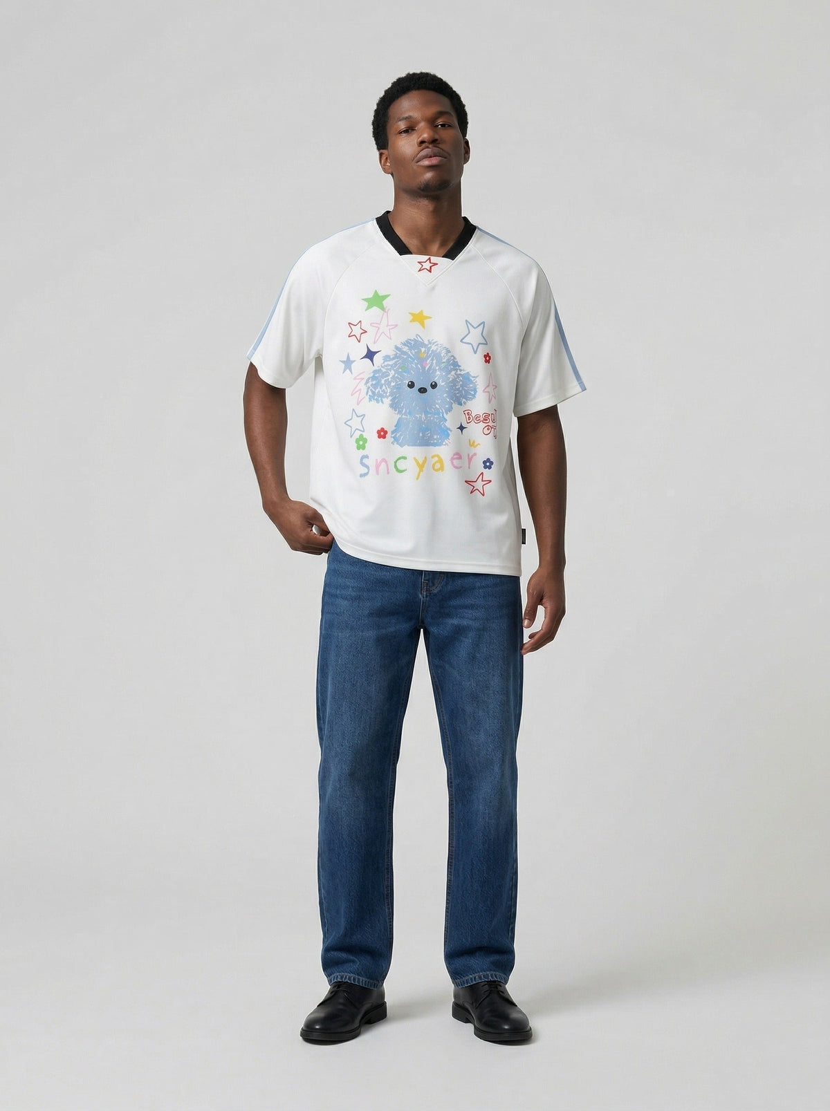 DAXUEN Short-sleeved casual t-shirt with dog graphic — model photo