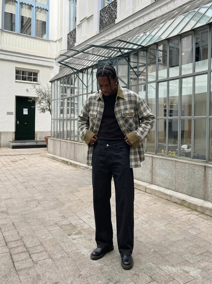 DAXUEN Wide-leg black denim jeans — model photo