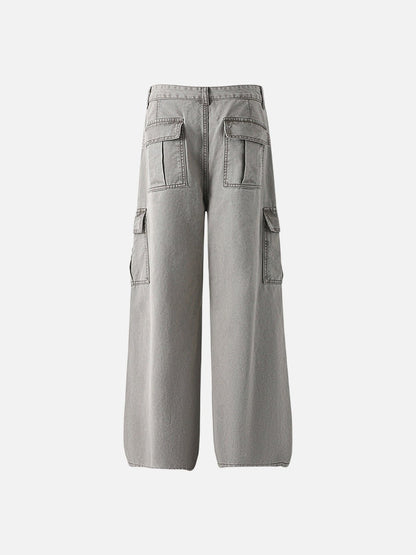 Wide-leg cargo jeans in washed denim