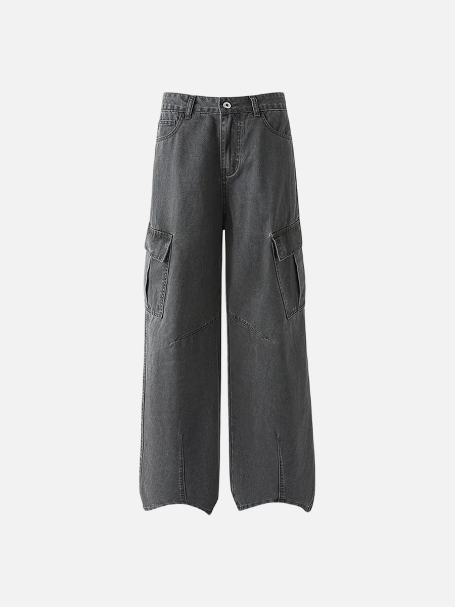 Wide-leg cargo jeans in washed denim