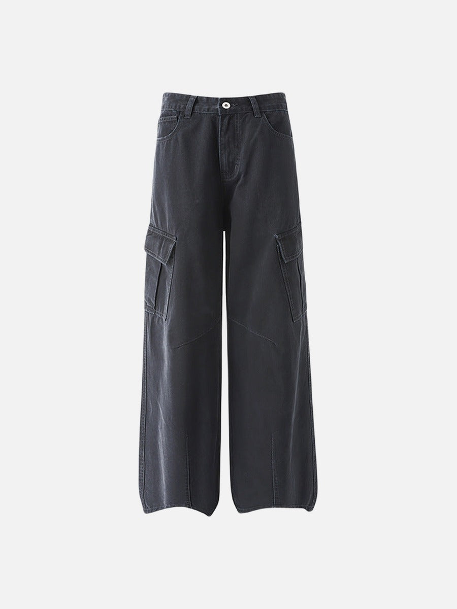 Wide-leg cargo jeans in washed denim