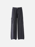 Wide-leg cargo jeans in washed denim