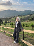 DAXUEN Wide-leg cargo pants with multiple pockets — model photo