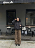 DAXUEN Wide-leg cargo pants with multiple pockets — model photo