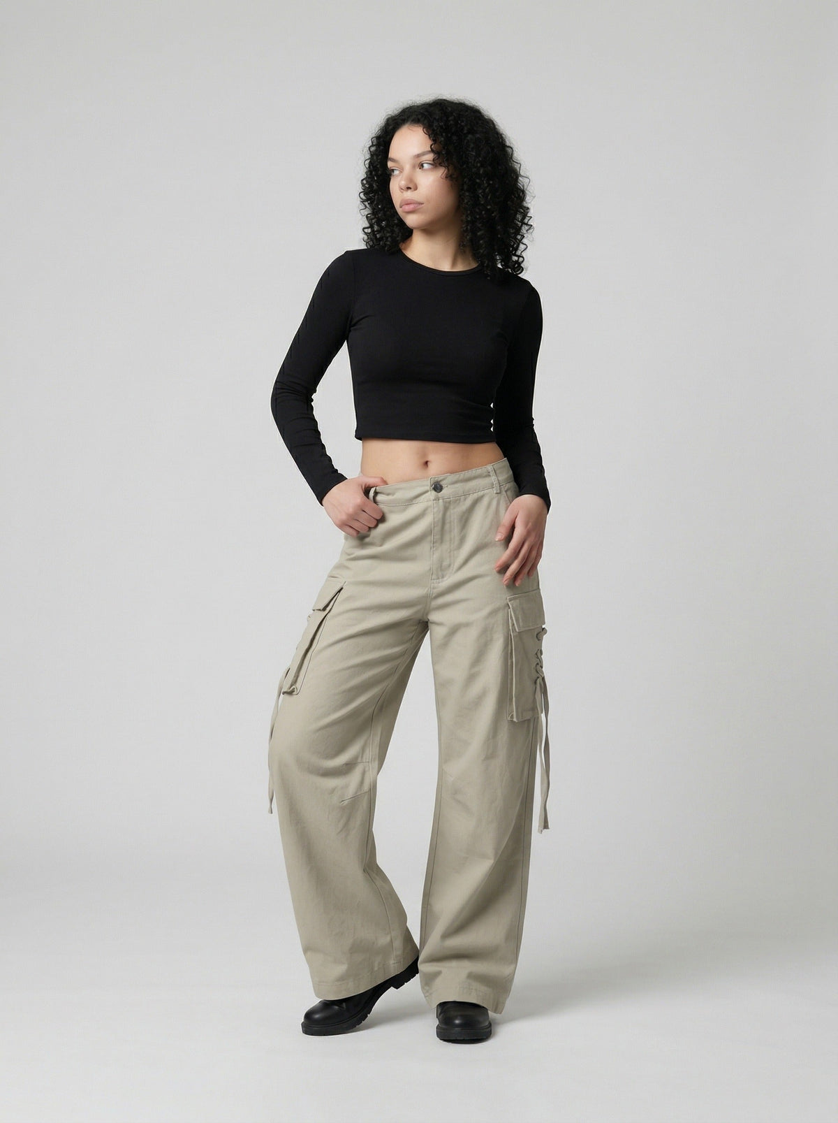 DAXUEN Wide-leg cargo pants in light beige/khaki color — model photo
