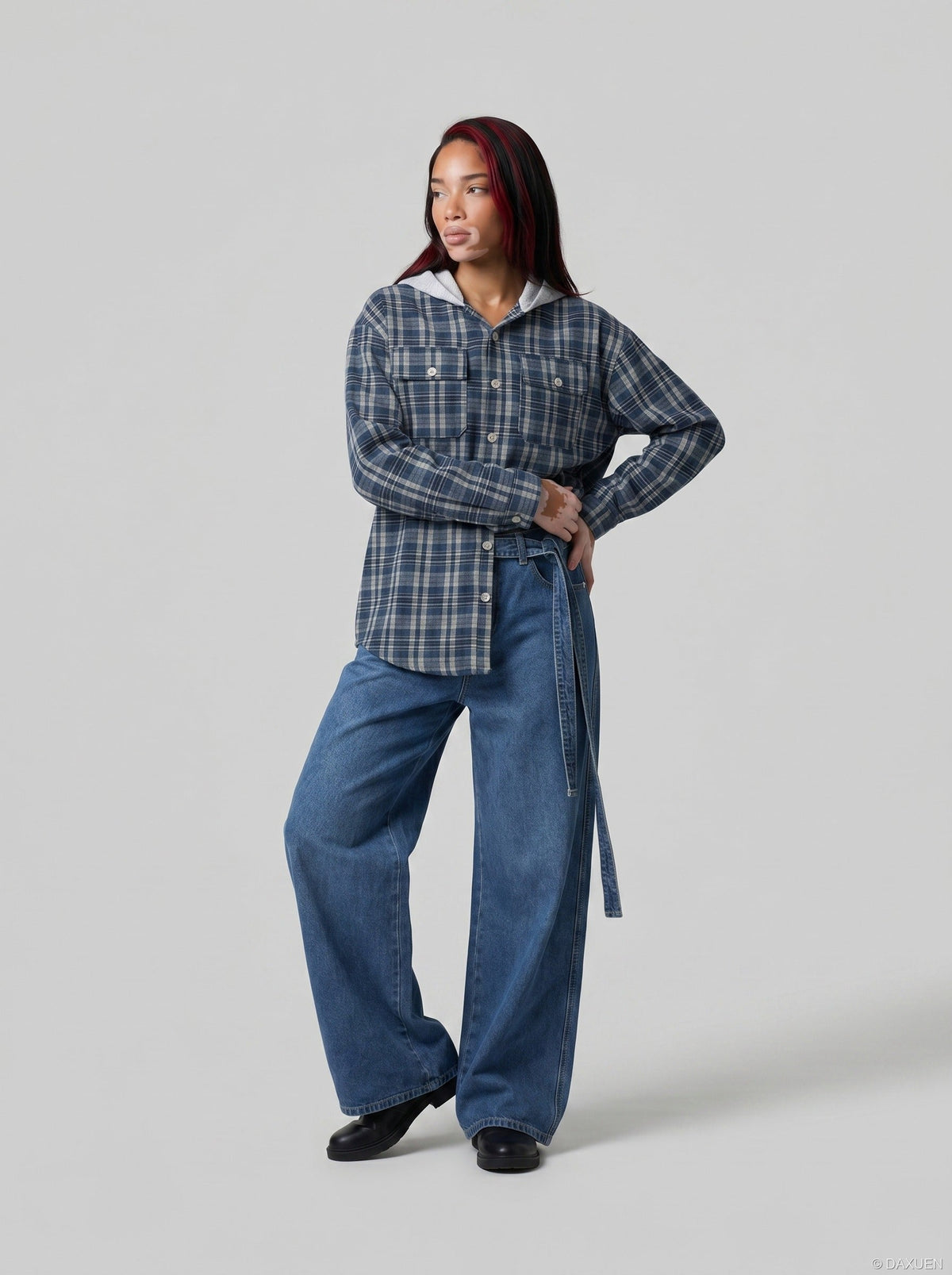 DAXUEN Wide-leg denim jeans with sash — model photo