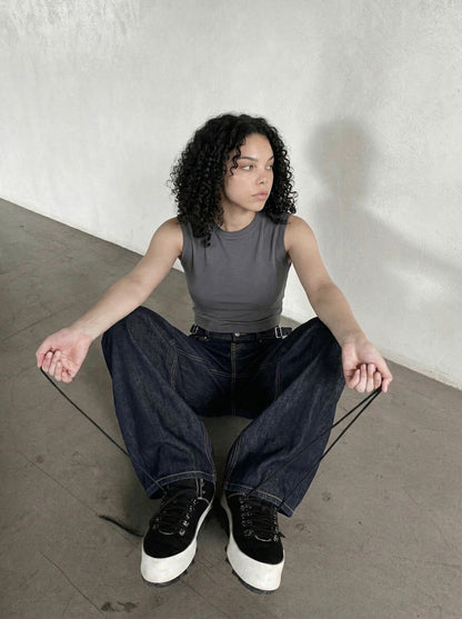 DAXUEN Wide-leg loose-fit denim pants — model photo