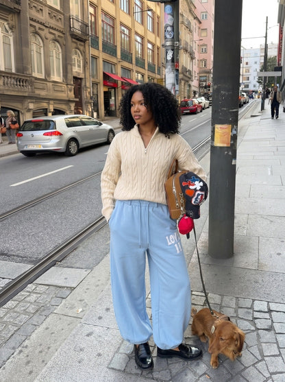 DAXUEN Wide-leg sweatpants with graphic print — model photo