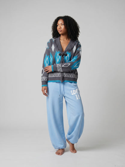 DAXUEN Wide-leg sweatpants with graphic print — model photo