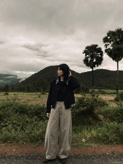 DAXUEN Wide-leg trousers in light khaki color — model photo