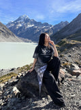 DAXUEN Oversized crew neck t-shirt with wing graphics — model photo
