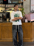 DAXUEN Loose-fitting crew neck t-shirt with graphic — model photo