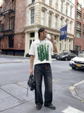 DAXUEN Loose-fitting crew neck t-shirt with graphic — model photo