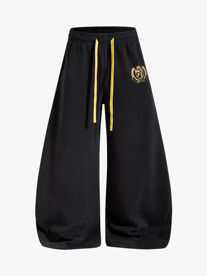 Crest Graphic Wide-Leg Sweatpants; Black / S, Black / M, Black / L, Black / XL